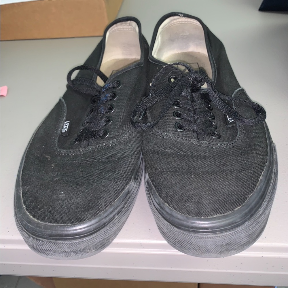 Men’s vans 8.5 good condition black color